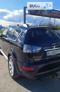 Позашляховик / Кросовер Mitsubishi Outlander 2010 в Львові