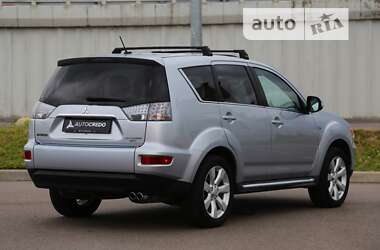 Внедорожник / Кроссовер Mitsubishi Outlander 2011 в Киеве