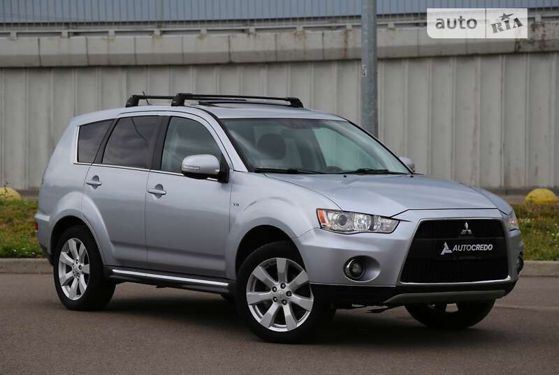 Внедорожник / Кроссовер Mitsubishi Outlander 2011 в Киеве