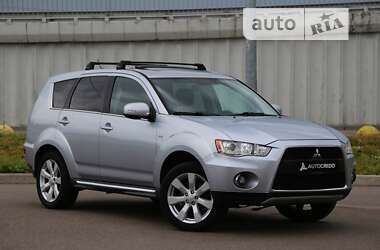 Внедорожник / Кроссовер Mitsubishi Outlander 2011 в Киеве