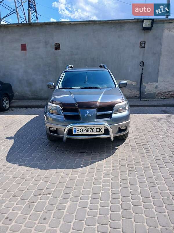Внедорожник / Кроссовер Mitsubishi Outlander 2004 в Тернополе фото 13 Внедорожник / Кроссовер Mitsubishi Outlander 2004 в Тернополе