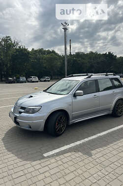 Внедорожник / Кроссовер Mitsubishi Outlander 2005 в Одессе