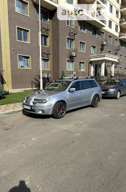 Внедорожник / Кроссовер Mitsubishi Outlander 2005 в Одессе