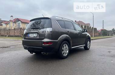 Внедорожник / Кроссовер Mitsubishi Outlander 2010 в Ровно