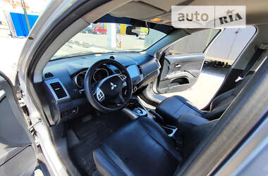 Внедорожник / Кроссовер Mitsubishi Outlander 2007 в Киеве