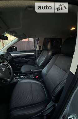 Внедорожник / Кроссовер Mitsubishi Outlander 2014 в Сумах