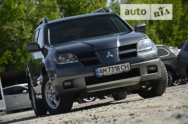 Позашляховик / Кросовер Mitsubishi Outlander 2004 в Бердичеві