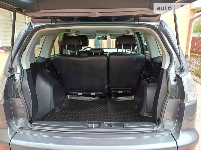 Внедорожник / Кроссовер Mitsubishi Outlander 2010 в Тернополе