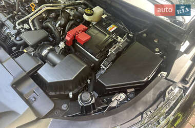 Внедорожник / Кроссовер Mitsubishi Outlander 2021 в 