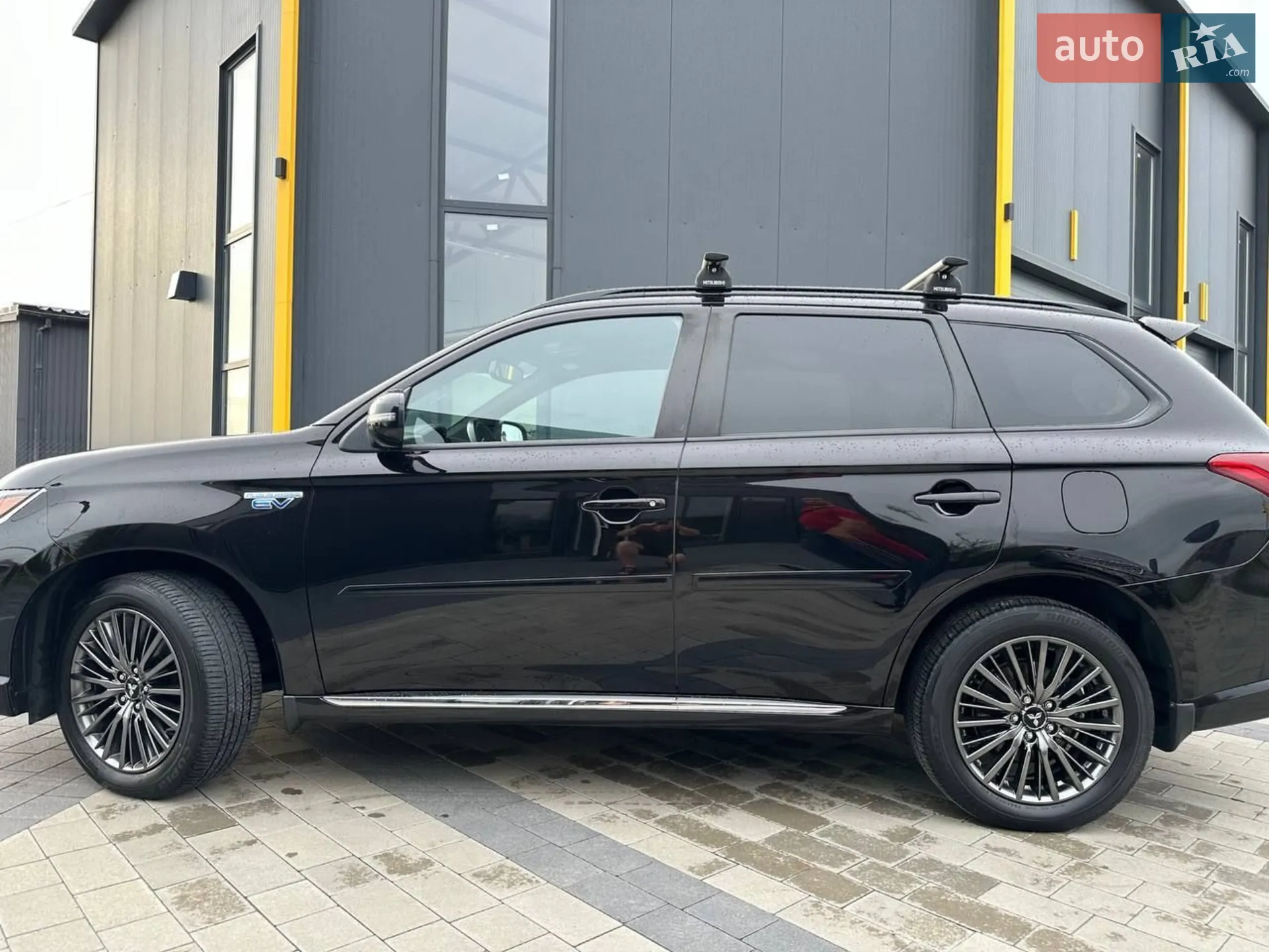 2020 Mitsubishi Outlander - мініатюра 6