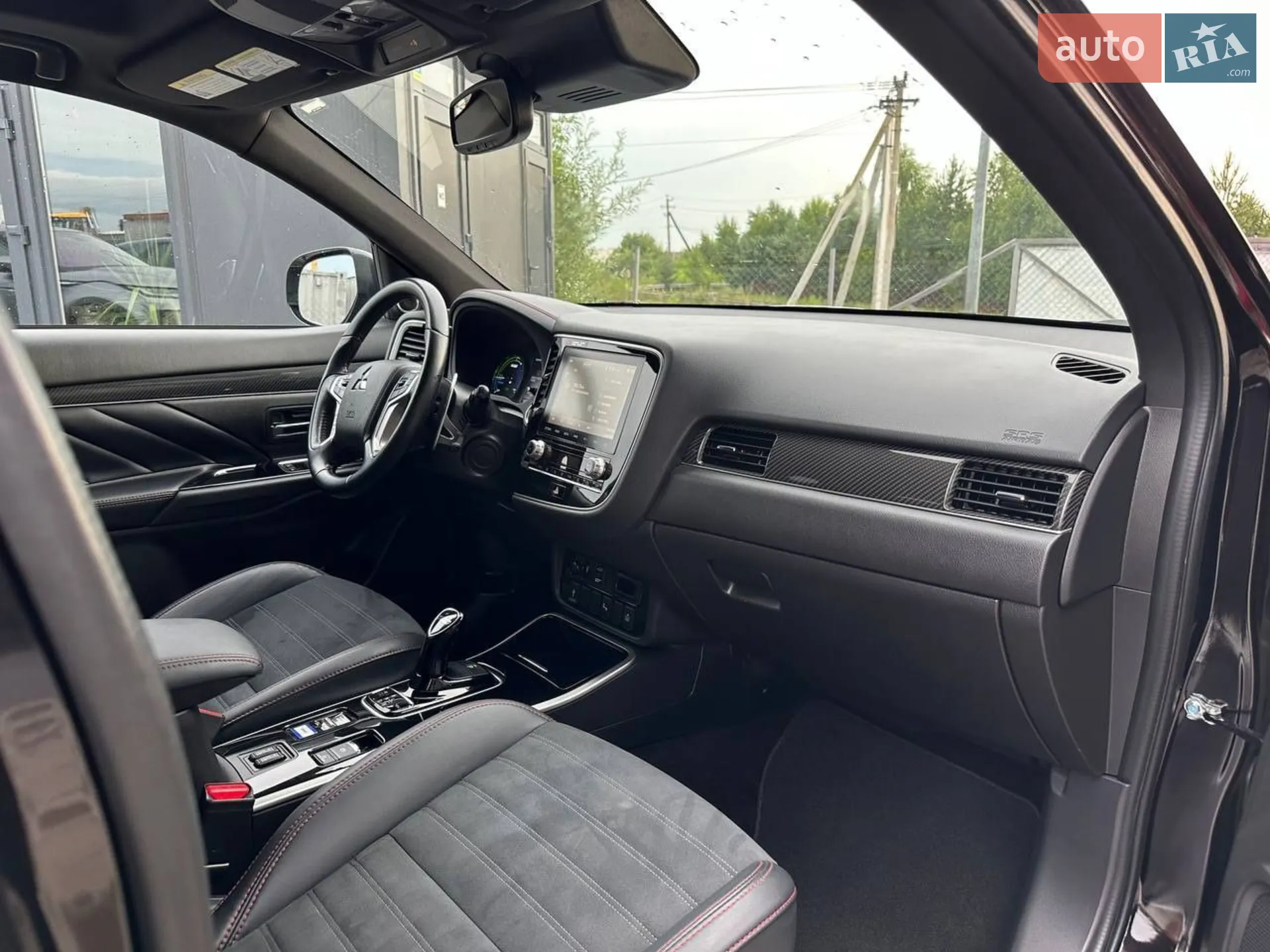 2020 Mitsubishi Outlander - мініатюра 15