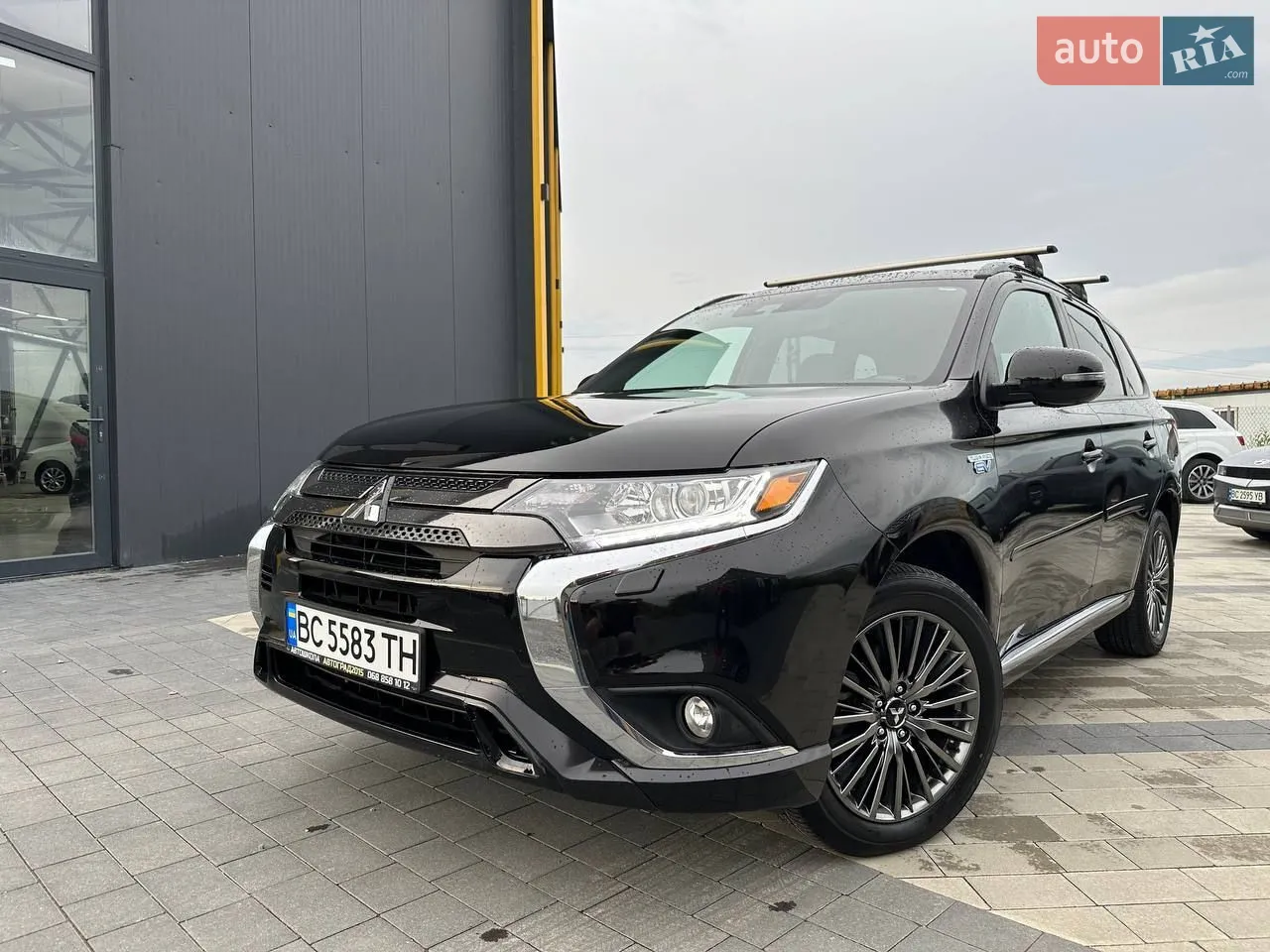 2021 Mitsubishi Outlander - мініатюра 5