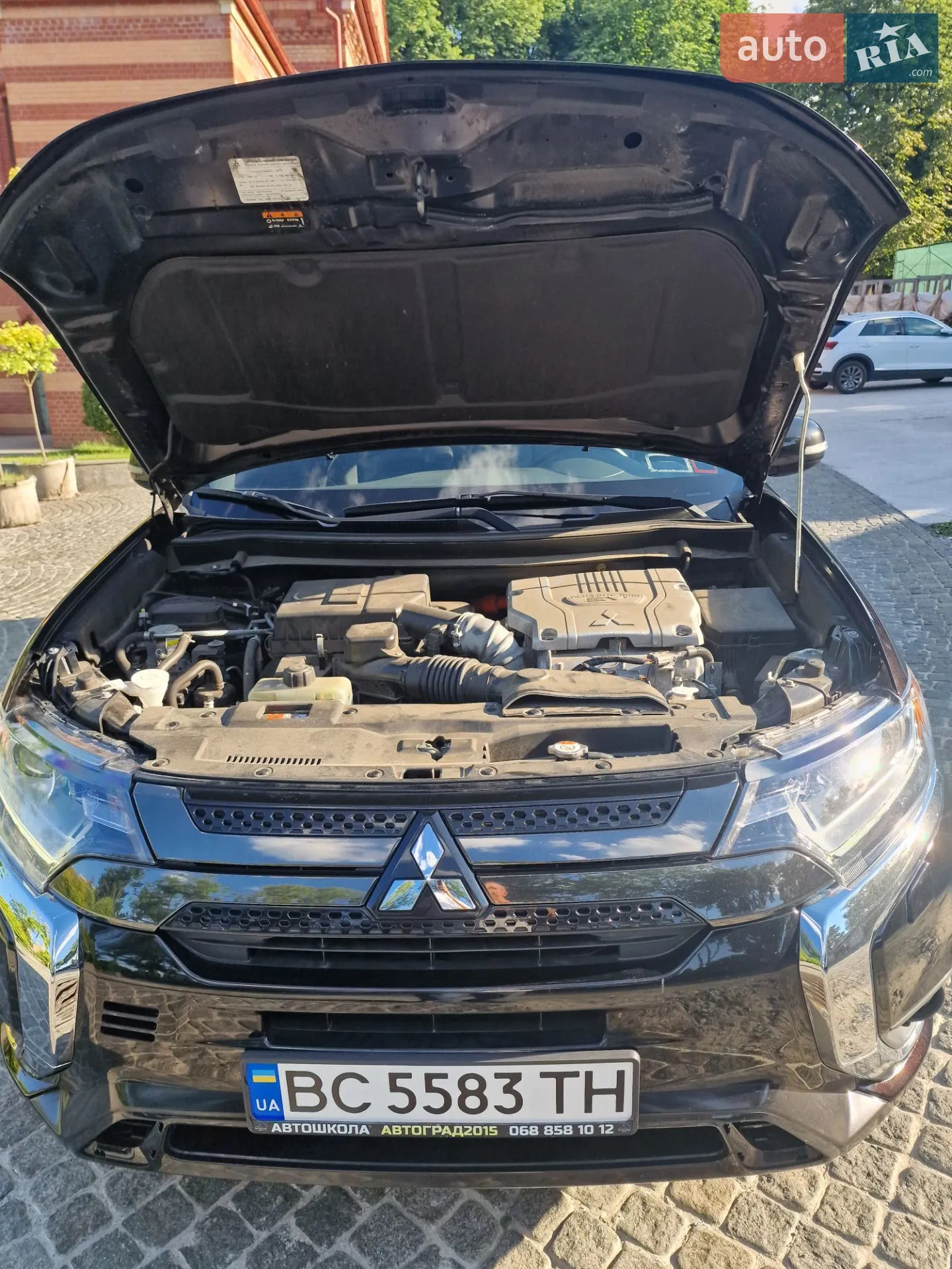 2020 Mitsubishi Outlander - мініатюра 14