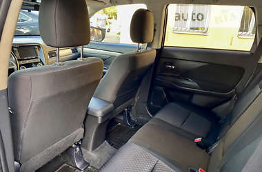 Позашляховик / Кросовер Mitsubishi Outlander 2013 в Полтаві
