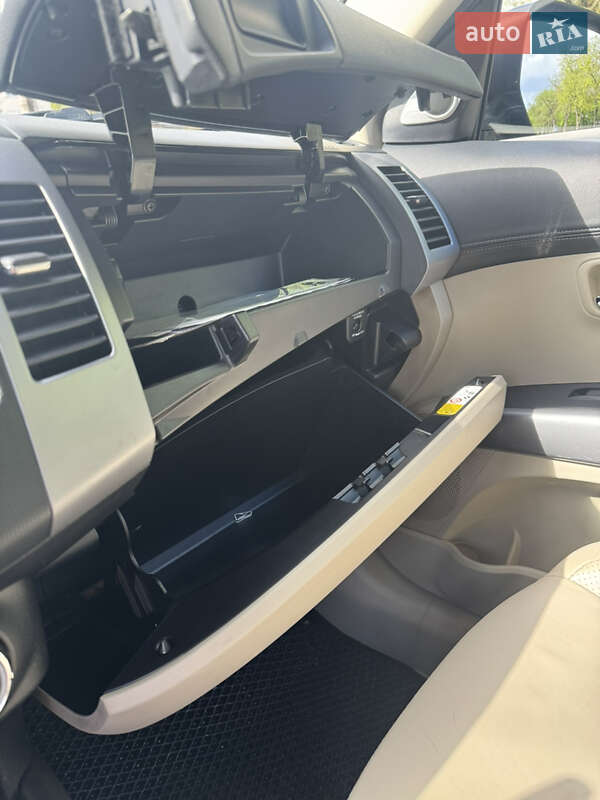 Внедорожник / Кроссовер Mitsubishi Outlander 2012 в Чернигове