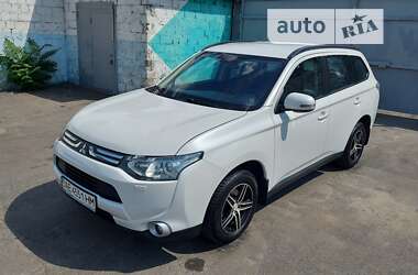 Позашляховик / Кросовер Mitsubishi Outlander 2014 в Дніпрі