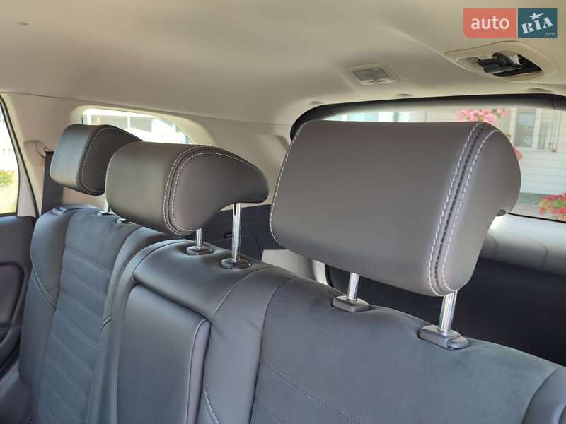 Внедорожник / Кроссовер Mitsubishi Outlander 2021 в Черновцах