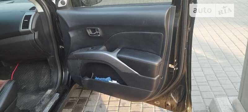 Позашляховик / Кросовер Mitsubishi Outlander 2007 в Вінниці