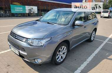 Внедорожник / Кроссовер Mitsubishi Outlander 2014 в Калуше