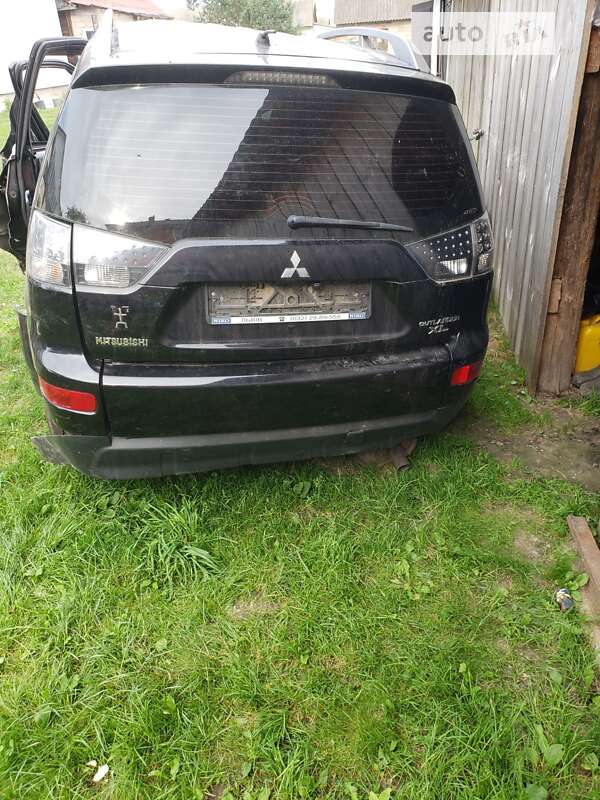 Позашляховик / Кросовер Mitsubishi Outlander 2007 в 