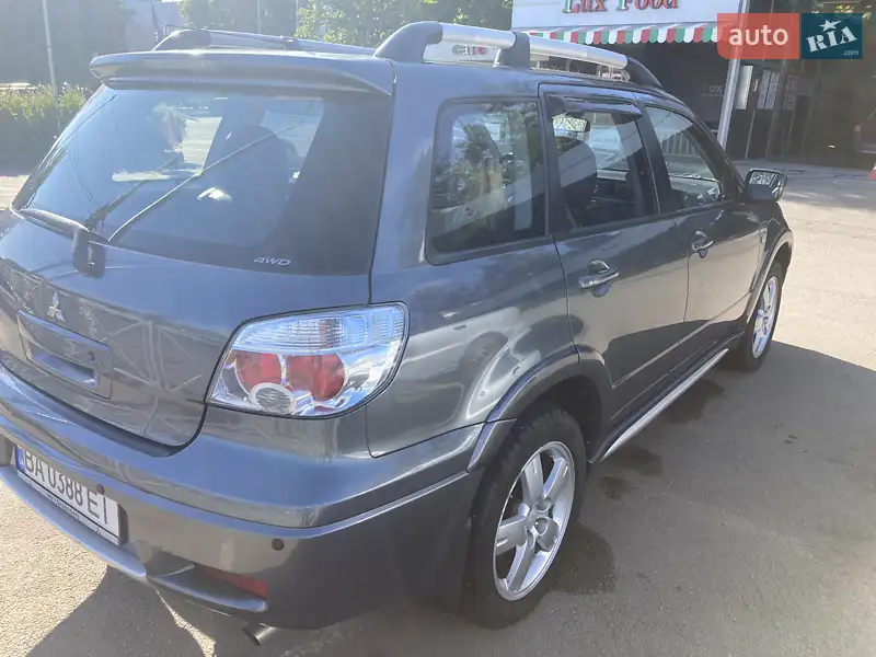 Mitsubishi Outlander