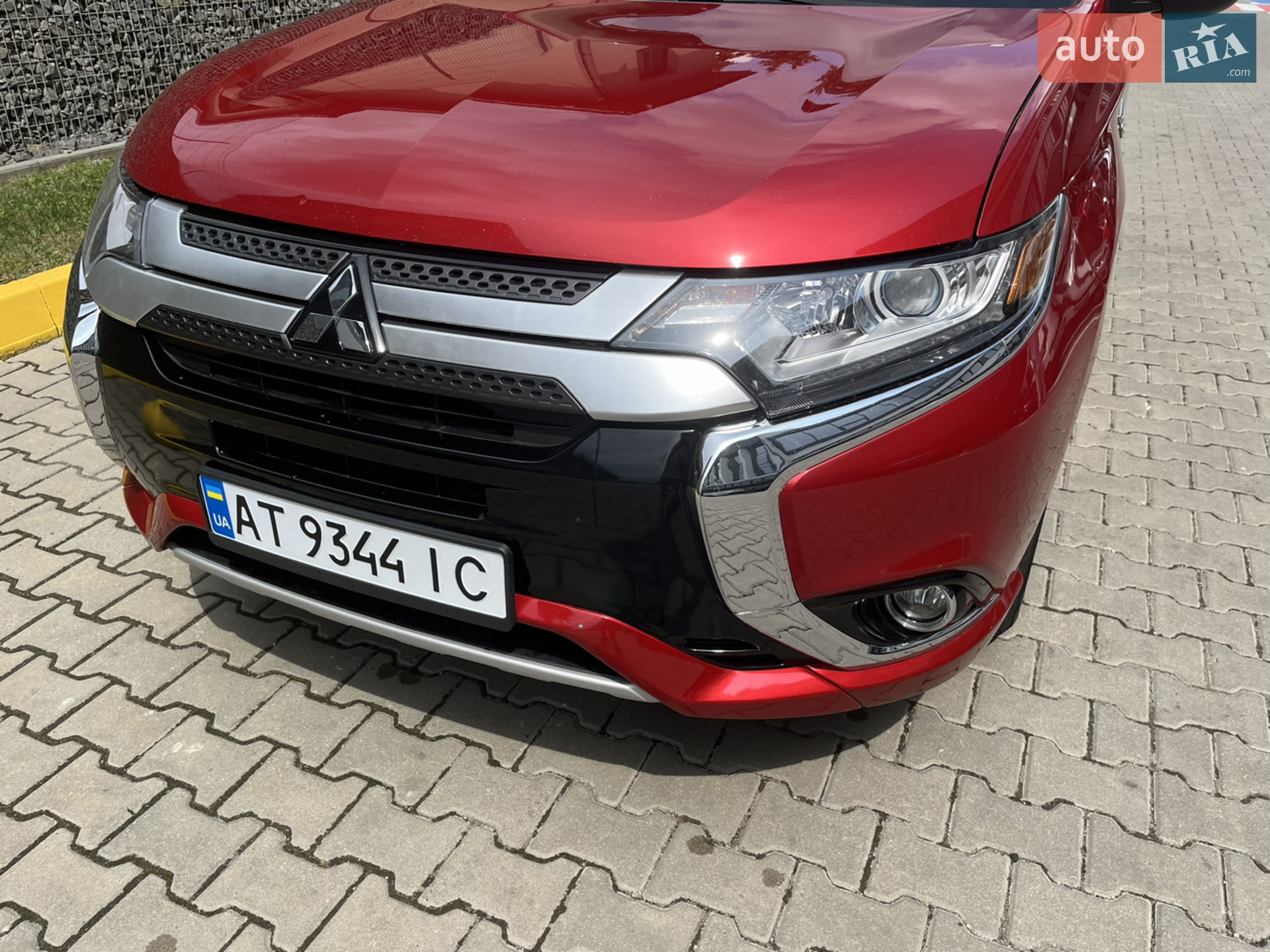 2018 Mitsubishi Outlander - мініатюра 2