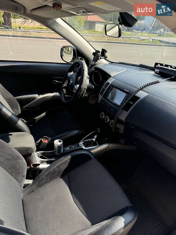 Позашляховик / Кросовер Mitsubishi Outlander 2010 в Дніпрі