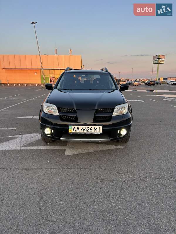 Внедорожник / Кроссовер Mitsubishi Outlander 2007 в 