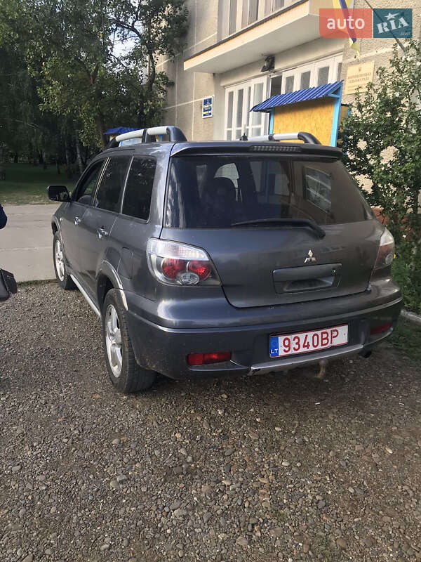 Внедорожник / Кроссовер Mitsubishi Outlander 2006 в Черновцах