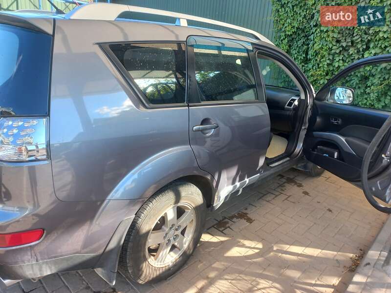 Позашляховик / Кросовер Mitsubishi Outlander 2008 в Хмельницькому
