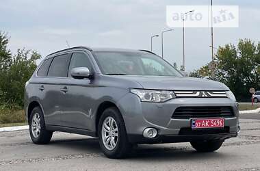 Позашляховик / Кросовер Mitsubishi Outlander 2013 в Ужгороді