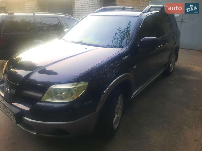 Позашляховик / Кросовер Mitsubishi Outlander 2006 в Кременчуці