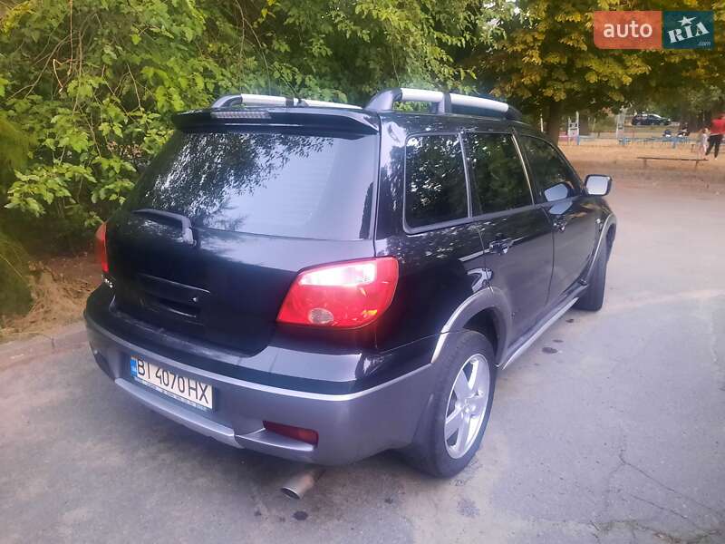 Позашляховик / Кросовер Mitsubishi Outlander 2006 в Кременчуці