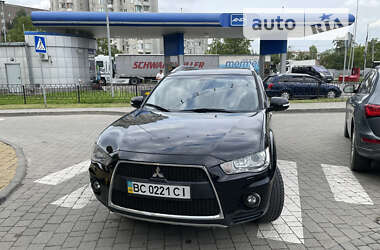 Позашляховик / Кросовер Mitsubishi Outlander 2010 в Львові