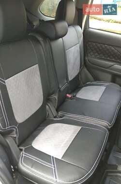 Внедорожник / Кроссовер Mitsubishi Outlander 2013 в Харькове