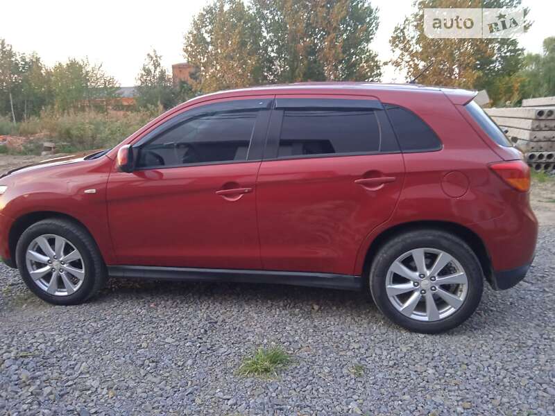 Позашляховик / Кросовер Mitsubishi Outlander 2014 в Вінниці