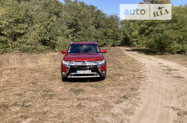 Позашляховик / Кросовер Mitsubishi Outlander 2018 в Дніпрі