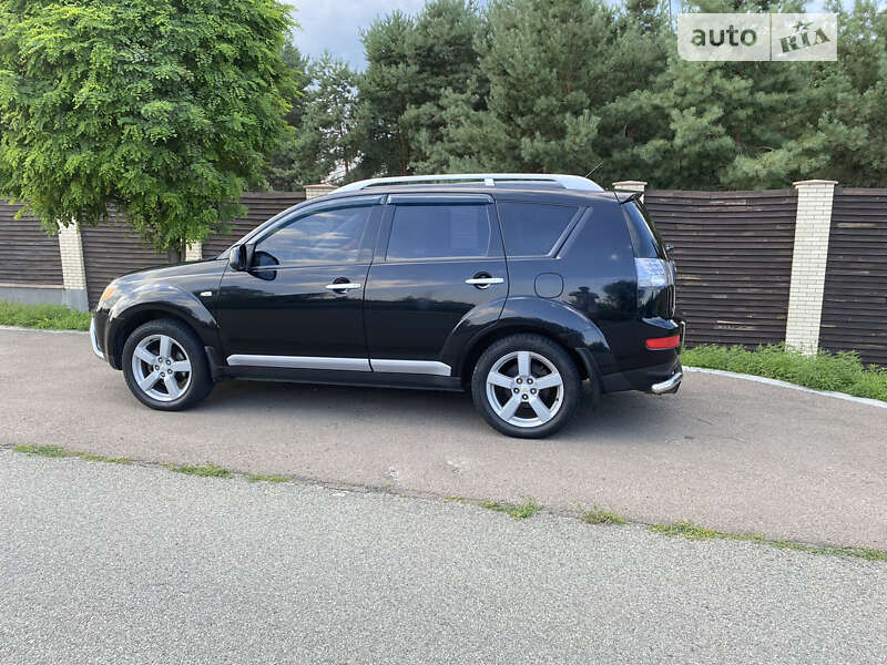 Внедорожник / Кроссовер Mitsubishi Outlander 2008 в Украинке