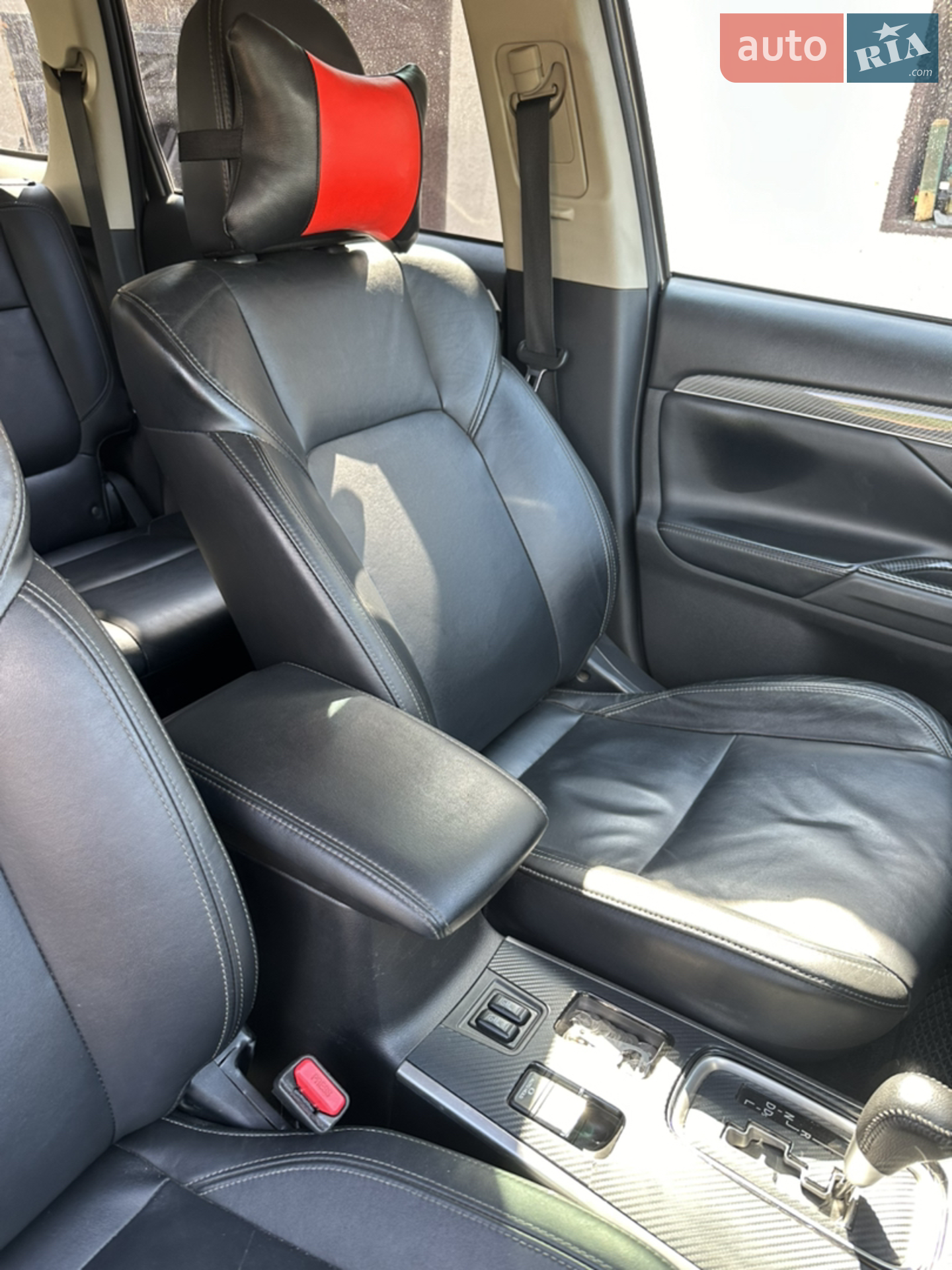 2018 Mitsubishi Outlander - мініатюра 12