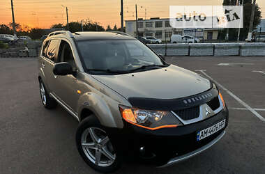 Внедорожник / Кроссовер Mitsubishi Outlander 2007 в Житомире