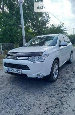 Позашляховик / Кросовер Mitsubishi Outlander 2012 в Кам'янці