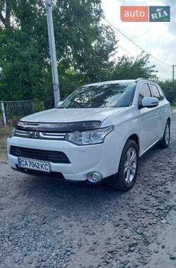 Позашляховик / Кросовер Mitsubishi Outlander 2012 в Кам'янці