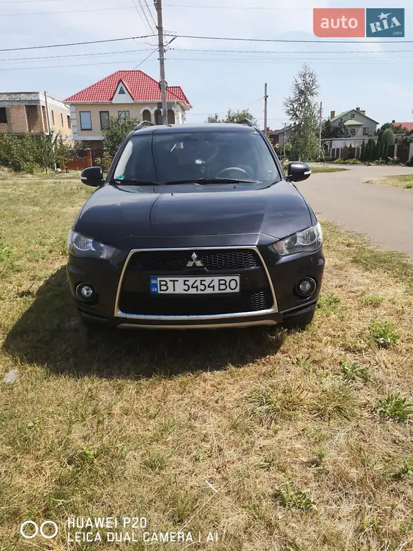 Mitsubishi Outlander