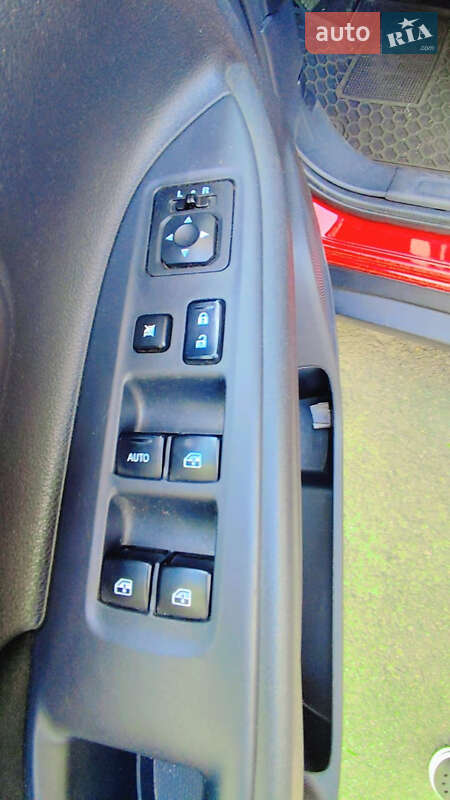 Внедорожник / Кроссовер Mitsubishi Outlander 2017 в Киеве