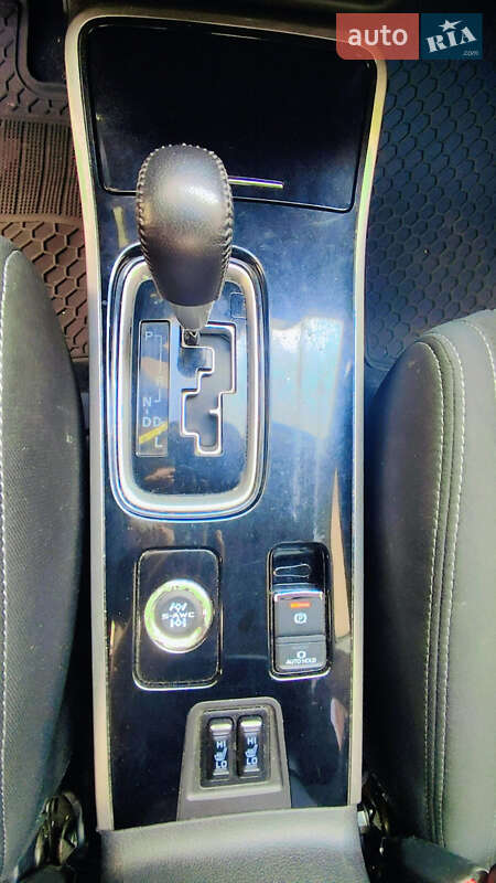 Внедорожник / Кроссовер Mitsubishi Outlander 2017 в Киеве