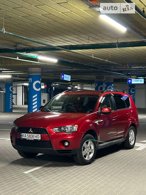 Mitsubishi Outlander 2010
