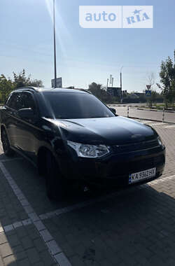 Внедорожник / Кроссовер Mitsubishi Outlander 2013 в Коломые