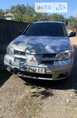 Внедорожник / Кроссовер Mitsubishi Outlander 2005 в Ромнах