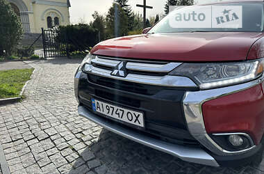 Внедорожник / Кроссовер Mitsubishi Outlander 2016 в Фастове