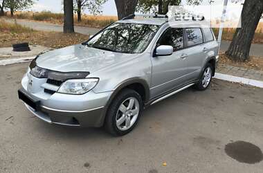 Внедорожник / Кроссовер Mitsubishi Outlander 2006 в Днепре